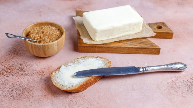 Mantequilla ghee: beneficios, calorías y si realmente engorda