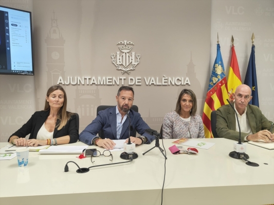 La ausencia de los ediles de Valencia readmitidos por Vox hace perder una votación al Gobierno local