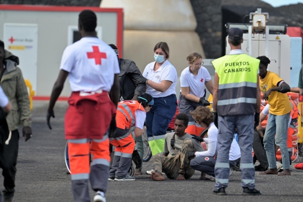 El Gobierno reconvertirá un espacio militar de Cartagena en centro de inmigrantes pese a su promesa de cerrarlo