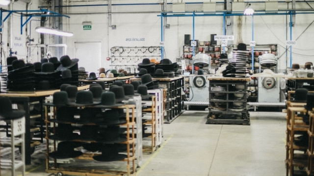 Los sombreros judíos que se fabrican en España, sin aranceles por un acuerdo religioso