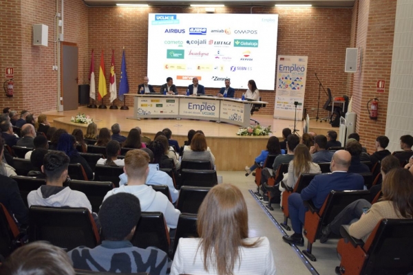 El Gobierno regional resalta los más de 20 puntos de incremento en la tasa de afiliación de egresados de la UCLM en los últimos diez años