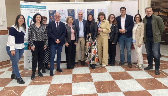 El Gobierno regional reafirma su compromiso con las personas con párkinson con 1,6 millones de euros en programas de atención y apoyo en 2025