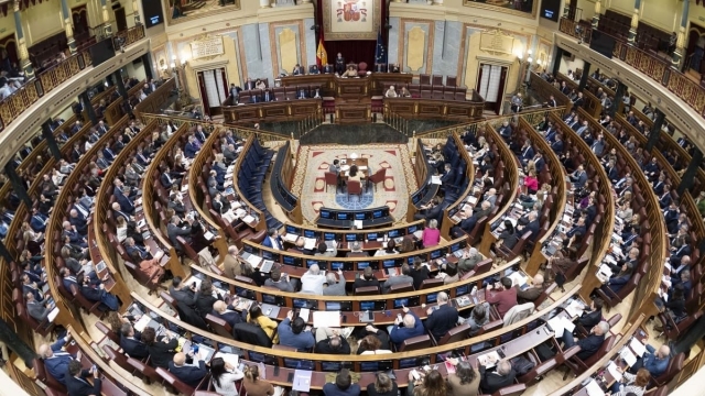 Valencia ya roza el escaño 17 en el Congreso por el aumento de la población