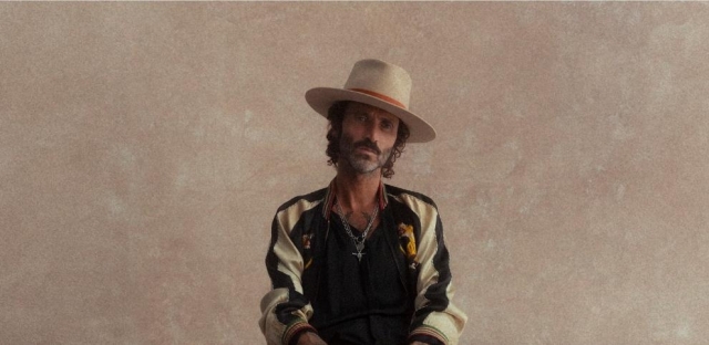 Leiva conquista el número 1 de las listas con su nuevo álbum 'Gigante'