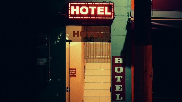 Casi 1.400 hoteles siguen a la venta en España