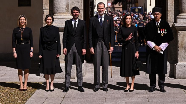 Díaz Ayuso, en la entrega del Premio Cervantes 2024 al escritor Álvaro Pombo