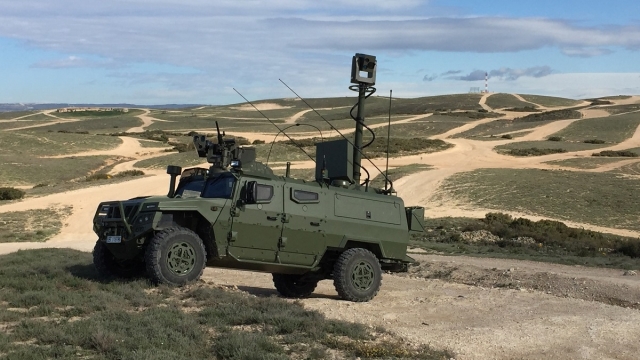 El Gobierno dotará al Ejército de nuevos vehículos de exploración para blindar las fronteras de Ceuta y Melilla