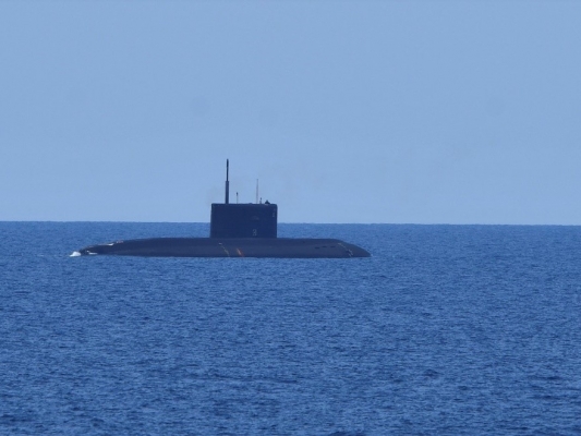 La OTAN presume de la Armada española tras interceptar un submarino ruso: “Estamos observando”