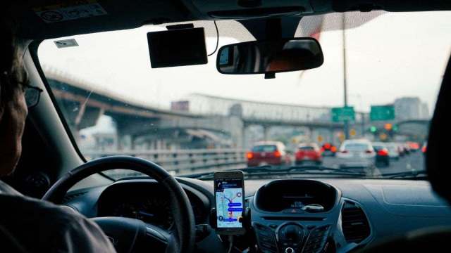 Esta es la sencilla solución para que Waze vuelva a avisar de los radares y controles de velocidad