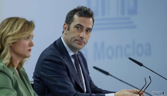 El Gobierno mantiene sus previsiones del PIB en 2025 y 2026 pese a los aranceles y el apagón