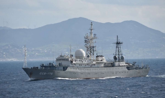 Cuatro buques de la Armada española ante ocho rusos: una larga ‘persecución’ por aguas de soberanía nacional