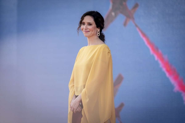 Fotogalería: un Dos de Mayo pasado por agua, sin retreta militar ni presencia del Gobierno