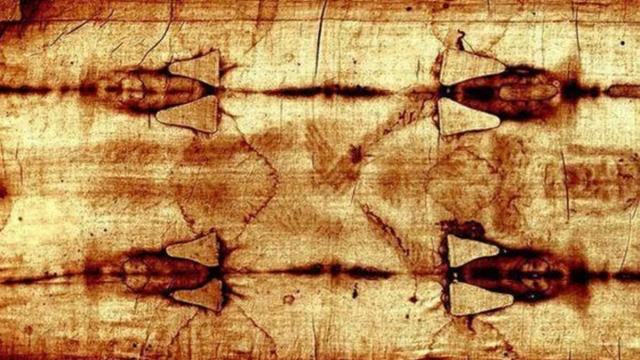 ¿Es la Sábana Santa, la reliquia más famosa del cristianismo, un fraude medieval?