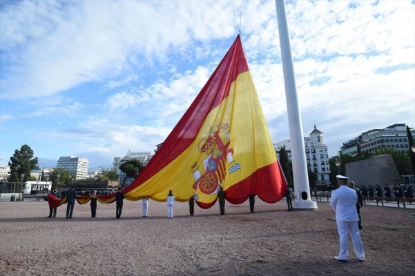 Nuevo plantón de Robles en los actos militares de Madrid por San Isidro