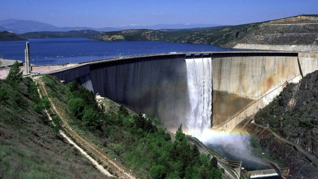 El embalse de El Atazar supera un hito y anticipa un récord hidrológico de Madrid para el verano