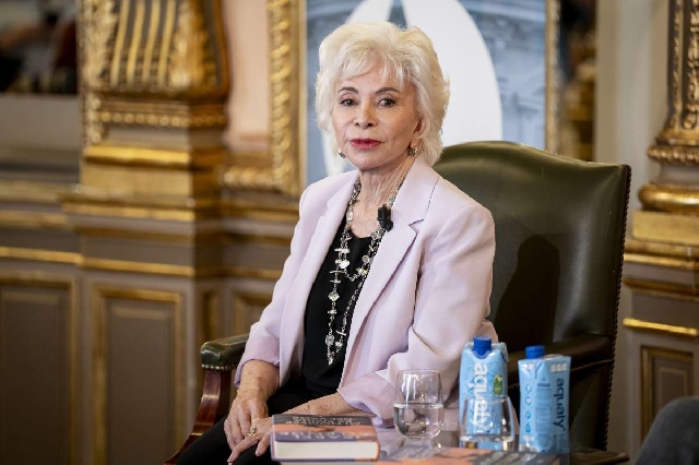 Isabel Allende se irá de EE.UU si la situación con Trump se pone 
