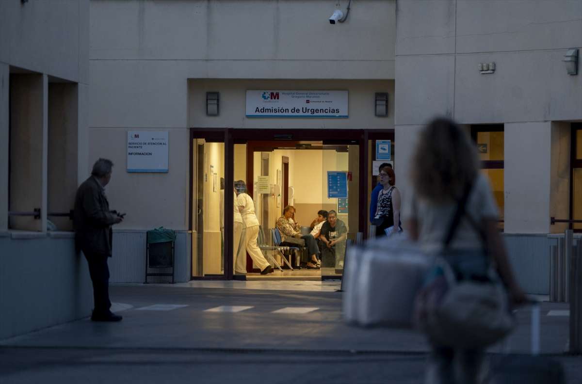Las empresas recurren a detectives para combatir las bajas fraudulentas ante el boom del absentismo