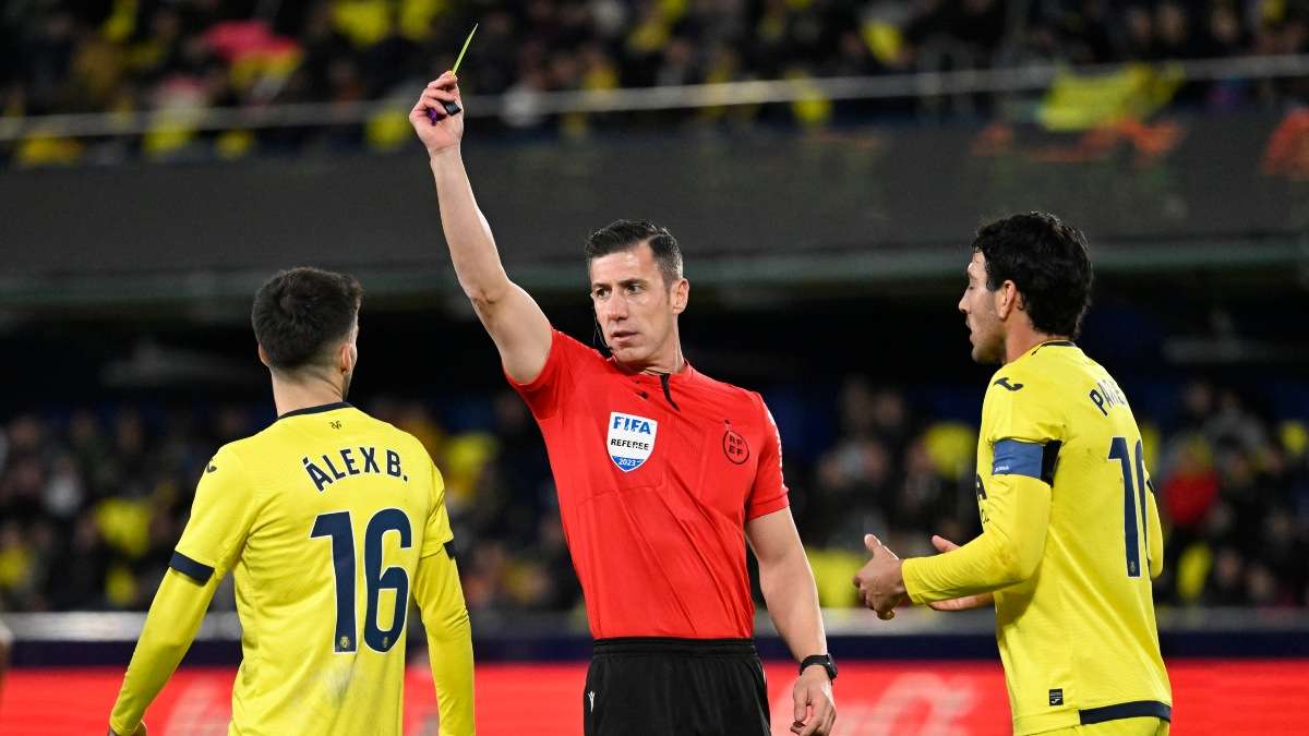 El árbitro Soto Grado, foco de la polémica en el último Clásico, designado  para el Real Madrid - FC Barcelona | Vozpópuli