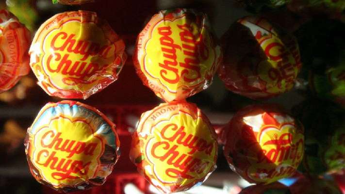 Los secretos de Chupa Chups, el caramelo español que llegó al espacio 