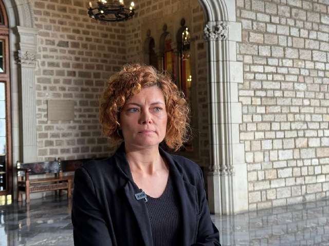 La crisis inmobiliaria desata una guerra sin cuartel en el ayuntamiento de Barcelona