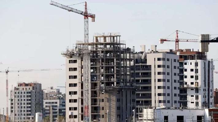 La banca se lanza a por los jóvenes: amplía las hipotecas ventajosas de los 35 a los 40 años 