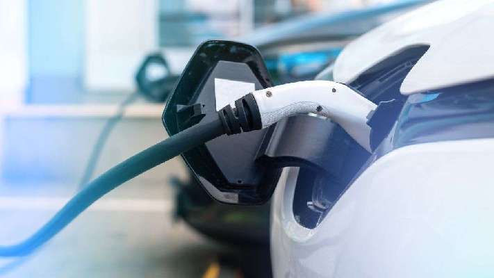 El coche eléctrico pisa el acelerador: las matriculaciones suben más de un 120% en mayo