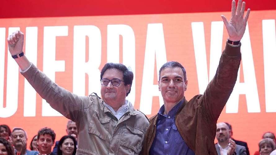 Moncloa busca a la desesperada socios para sacar adelante su televisión en abierto