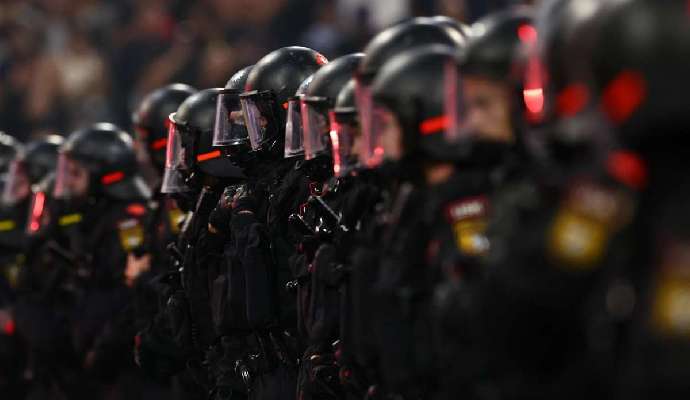 Los vándalos en Francia también se imponen 5-0 a Macron