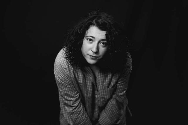 Eva McBel, la voz dulce que se enfada: “Estoy en un momento de decir que le jodan a todo, pero con una sonrisa”