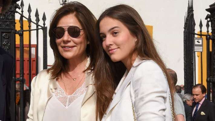 La puesta de largo de Alma, la hija de Nuria González y Fernández Tapias, por sus 18 años: la fiesta, invitados y looks