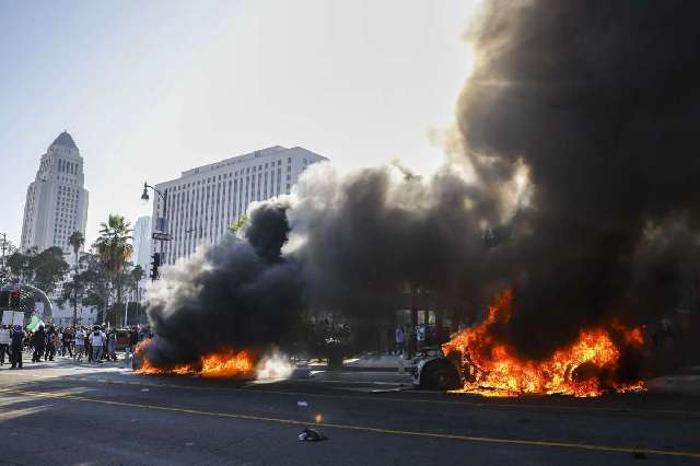 Las claves de las protestas masivas contra las redadas migratorias de Los Ángeles