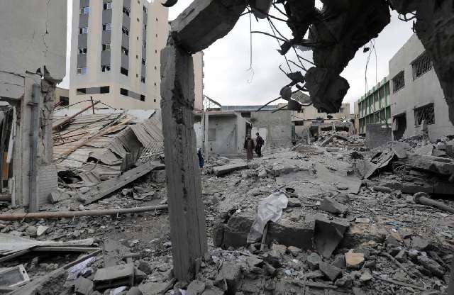 Al menos ocho muertos en un ataque israelí contra la oficina de Médicos del Mundo en Gaza