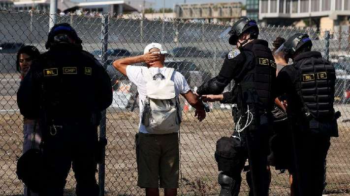 La alcaldesa de Los Ángeles decreta el toque de queda en el centro para frenar la violencia de las protestas