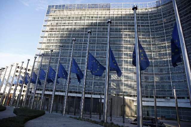 El independentismo presiona a los alcaldes en Europa para conseguir la oficialidad del catalán