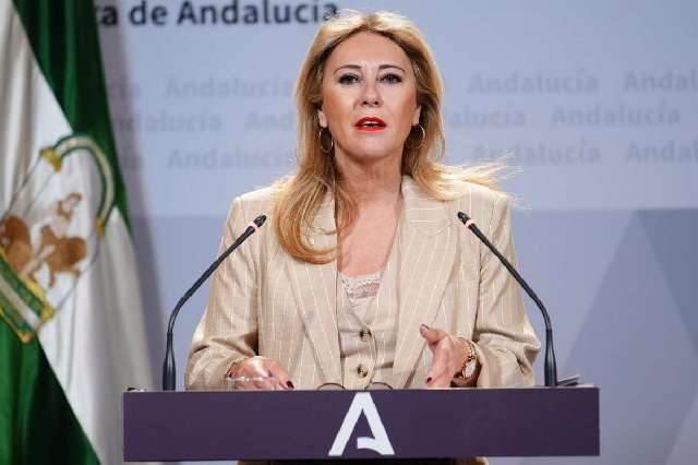 Andalucía recurre ante el TC el reparto de menores inmigrantes por “invasión de competencias”