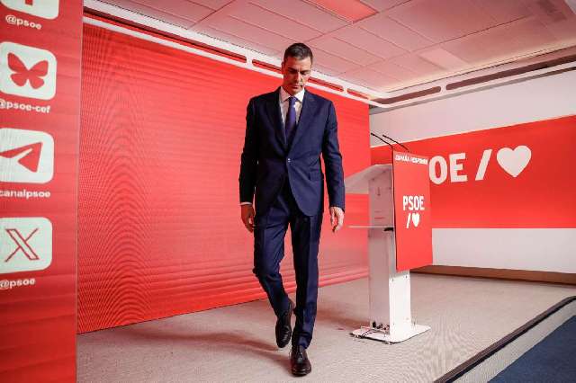 El destrozo, la refundación, la cobardía