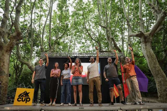 El Sindicato de la Vivienda declara la guerra a la CUP