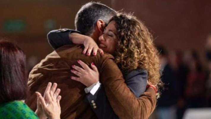 Sánchez frustra la carrera de Enma López al usarla de 