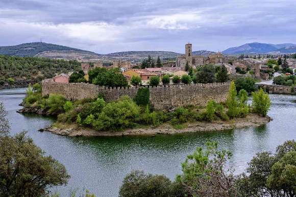 Una ruta cultural (y natural) por las 4 villas de la Sierra Norte de Madrid 