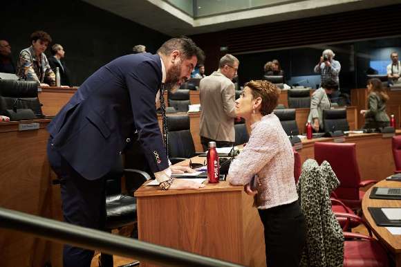 Santos Cerdán sacude más al PSOE: ahora dimite el número dos de Chivite en Navarra