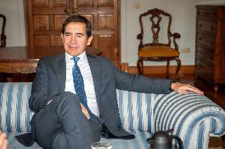 BBVA ‘quema’ el órdago de retirar la OPA y reactiva la presión de los inversores para mejorarla