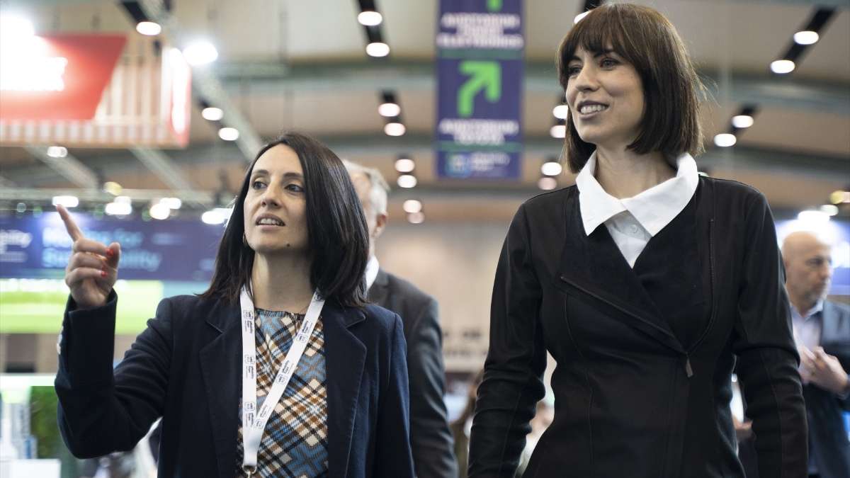 El PSOE valenciano asume la lengua catalana frente a la valenciana que marca el Estatuto de Autonomía
