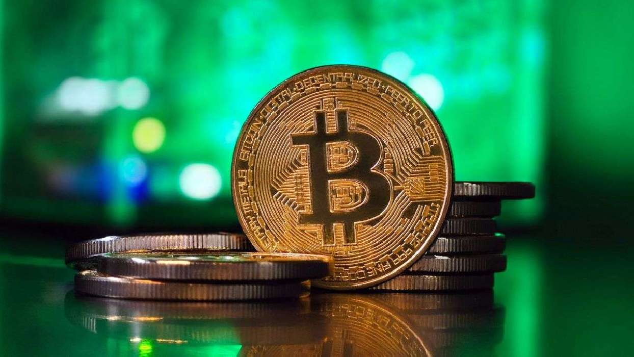 Bitcoin adelanta a Amazon en plena 