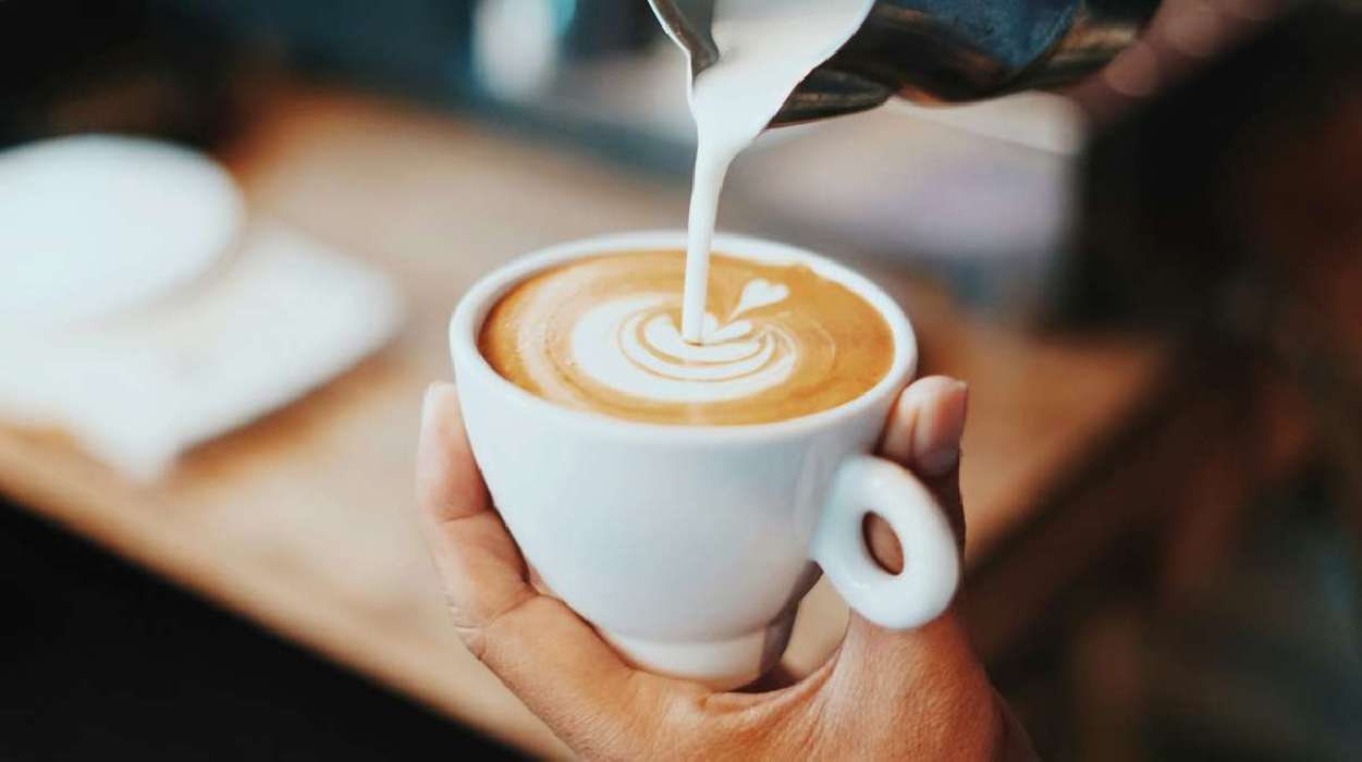 El arte de preparar un buen café: claves para disfrutarlo en cualquier época del año