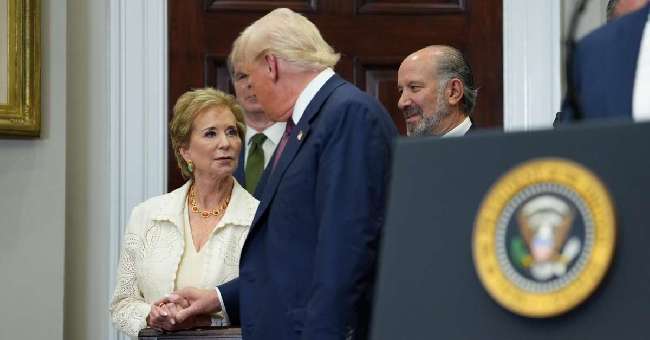 Trump ordena desplegar dos submarinos nucleares ante las 