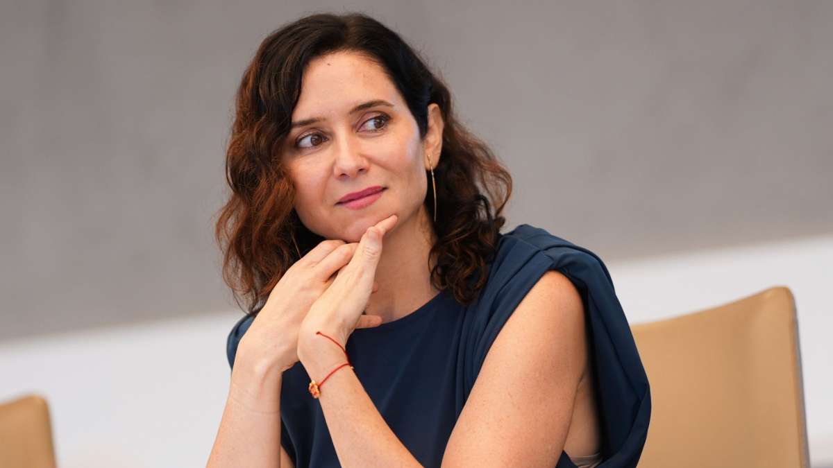Ayuso dará beneficios fiscales a los menores de 30 años que compaginen trabajo y estudios de formación profesional