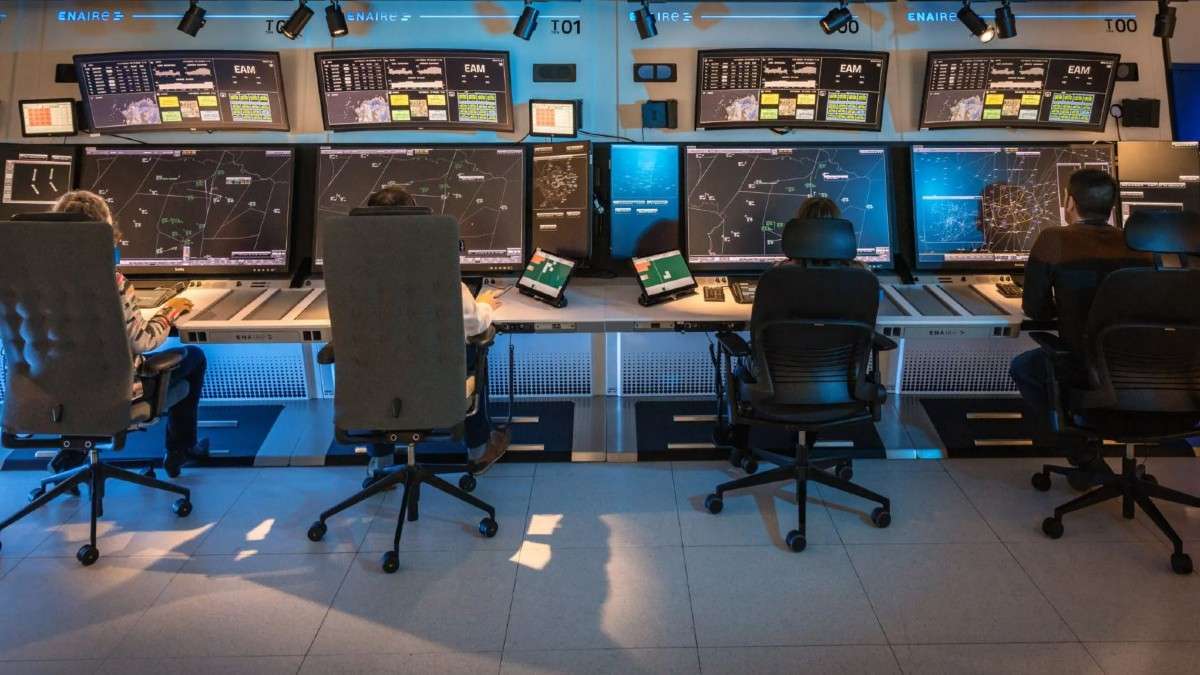 Brecha en la seguridad aérea española: Enaire denuncia la suplantación de su identidad en contratos públicos millonarios