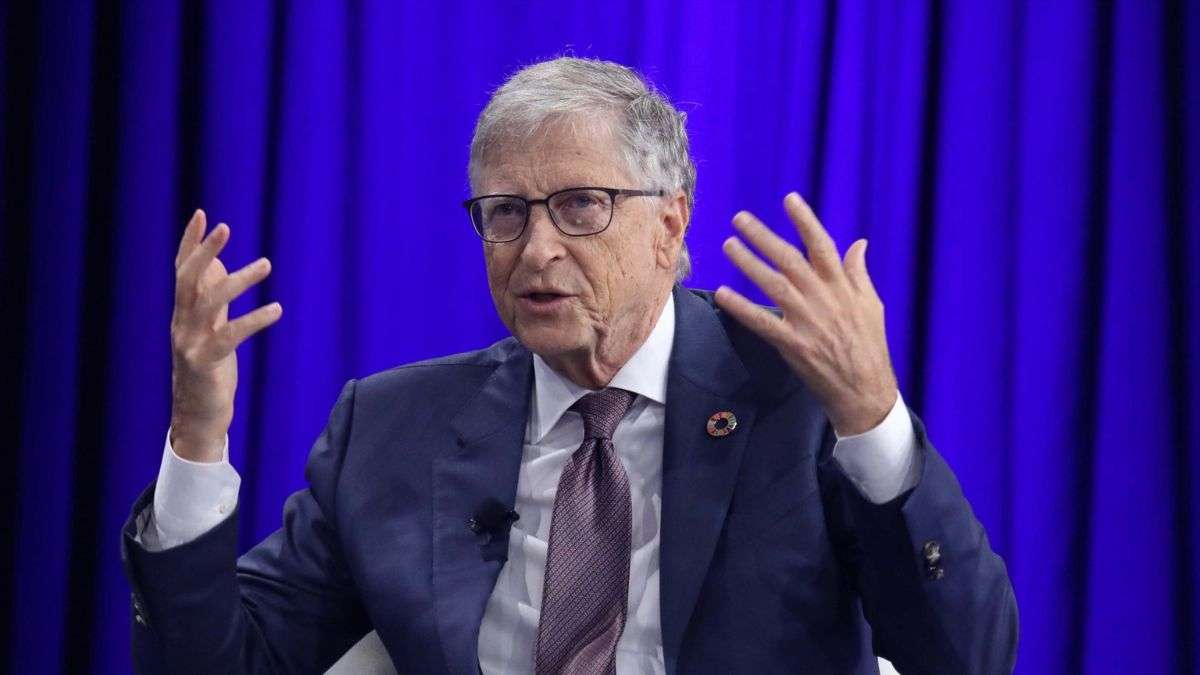 Bill Gates Alerta a la Generación Futura: La IA No Es Suficiente para Asegurar un Empleo