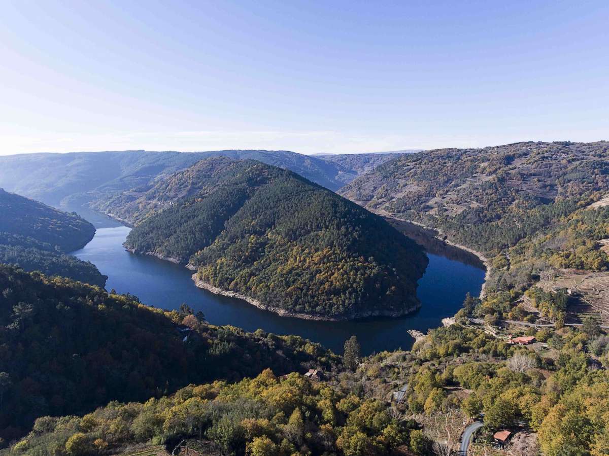 Ribeira Sacra capea los incendios y encara la recta final para ser Patrimonio Mundial