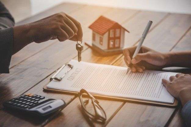 Hacienda no quiere que lo sepas: así puedes pagar menos impuestos en la venta de tu casa